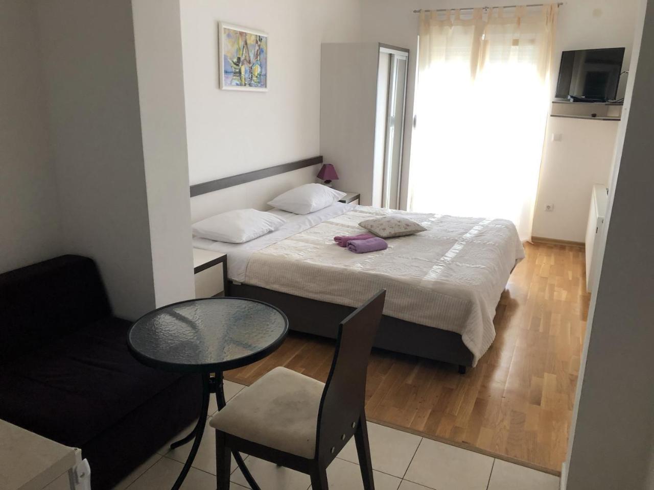 Apartmani Ancora ネウム エクステリア 写真