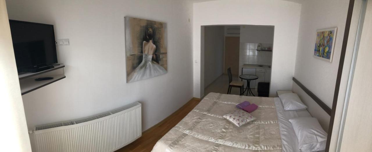 Apartmani Ancora ネウム エクステリア 写真